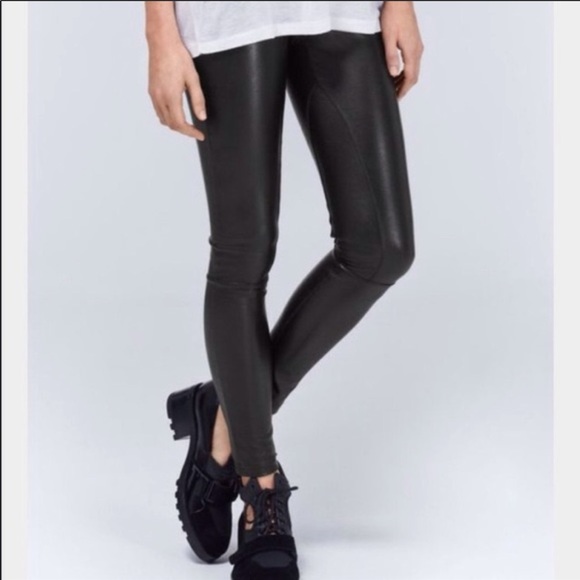 Aritzia Pants - Aritzia Wilfred Rebelle vegan leather leggings